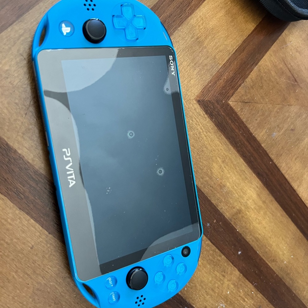 COPY - Sony PlayStation Vita wi-fi2000